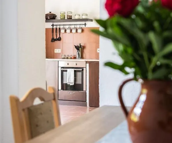 къща до гората Pensión 3*